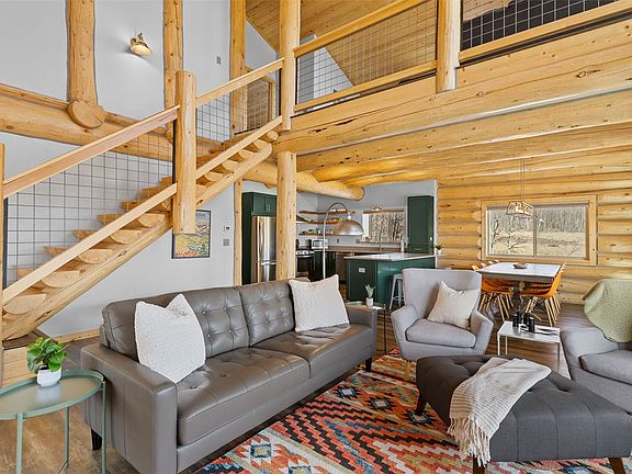 4th image of 2542 High Creek Rd