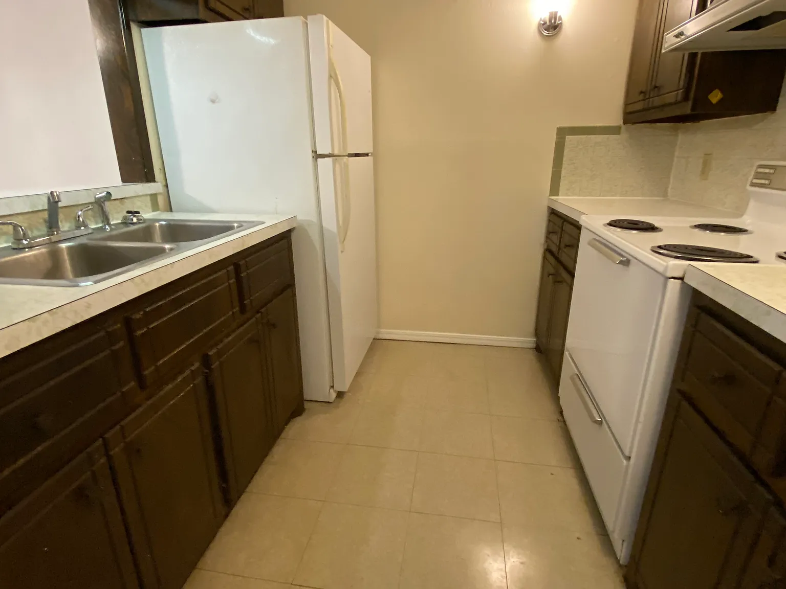 1 bed, 750 sqft, $550 — Photo 2