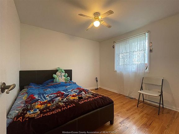 5th image of 3818 Woodward Blvd