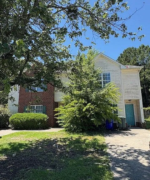 2511 Bluff View Ct #A — Photo 1