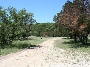 532 St Thomas Dr, Canyon Lake, TX 78133