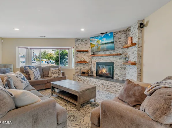 1505 Nevin Ave, Ventura, CA 93004