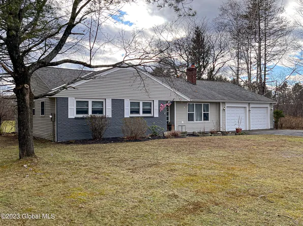 26 Droms Road, Rexford, NY 12148