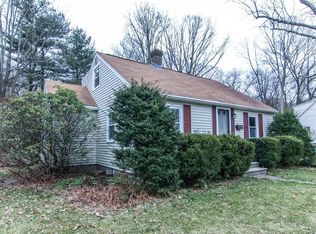 37 Darnell Rd, Worcester, MA 01606