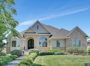 9411 Larges Ct, Lincoln, NE 68512