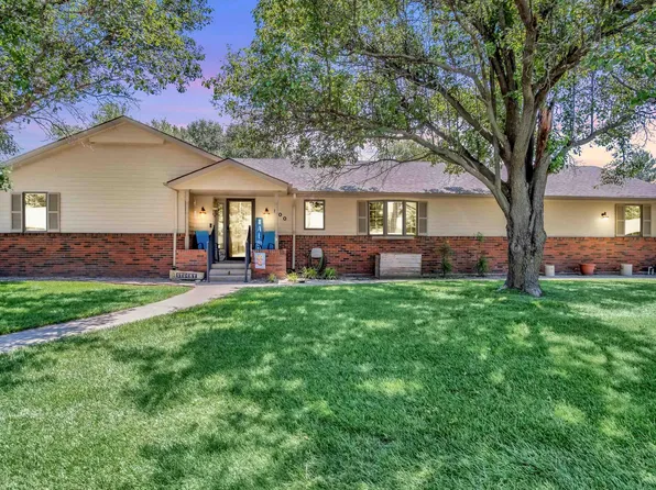 500 Oak Park Dr, McPherson, KS 67460
