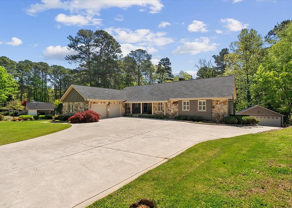 1st image of 1917 Tiffany Ln