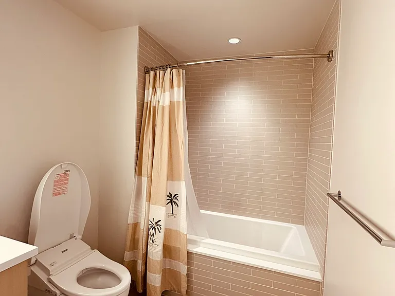 1001 Queen St #1708 — Photo 5