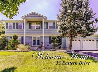 53 Eastern Dr, Kendall Park, NJ 08824