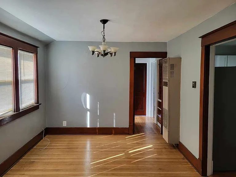 227 Heath St — Photo 3