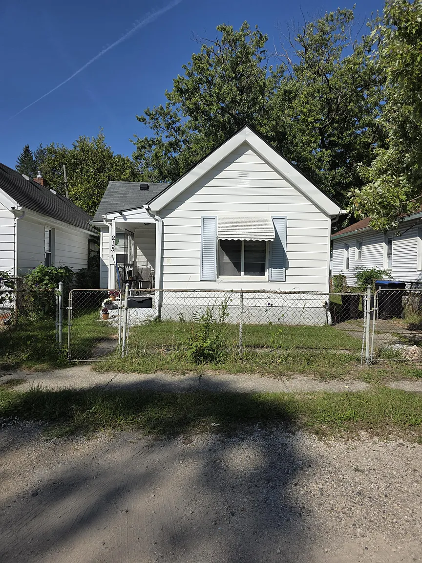 215 N Lincoln St photo 1