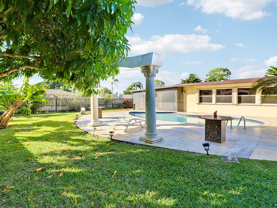 10868 Larch Court, Palm Beach Gardens, FL 33418 | MLS #R11148681