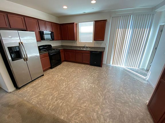 3rd image of 1157 Campassole Ct