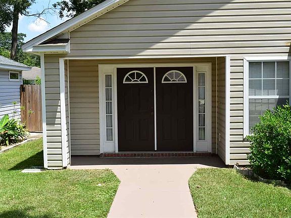 2nd image of 608 Calderwood Ct