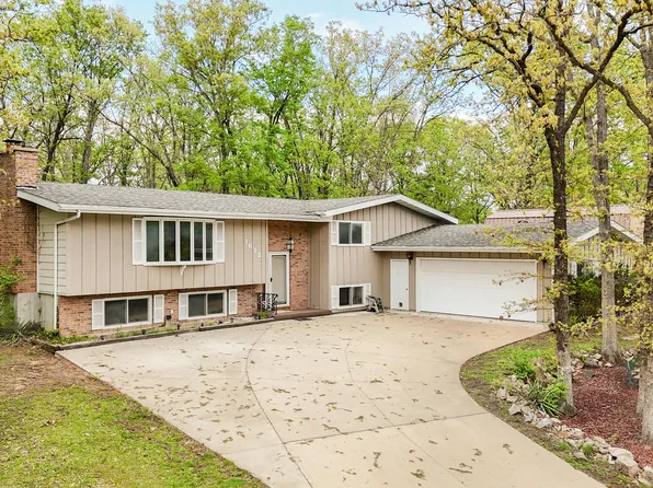 1612 Parkwood Dr, Moberly, MO 65270
