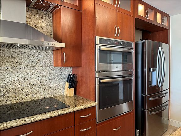 2nd image of 1020 Meridian Ave APT 810