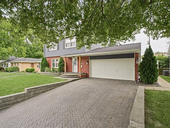 3rd image of 4038 N Buckingham Dr