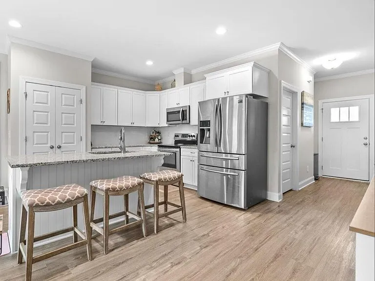 134 Kipling Dr — Photo 6