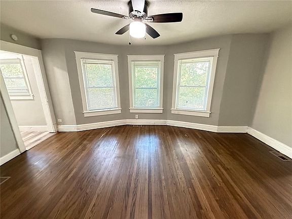 3rd image of 3825 E 56th St