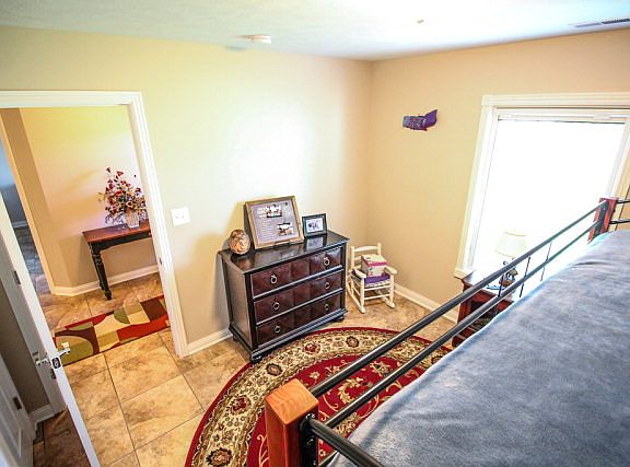 4th image of 4204 Harbor Hills Trce