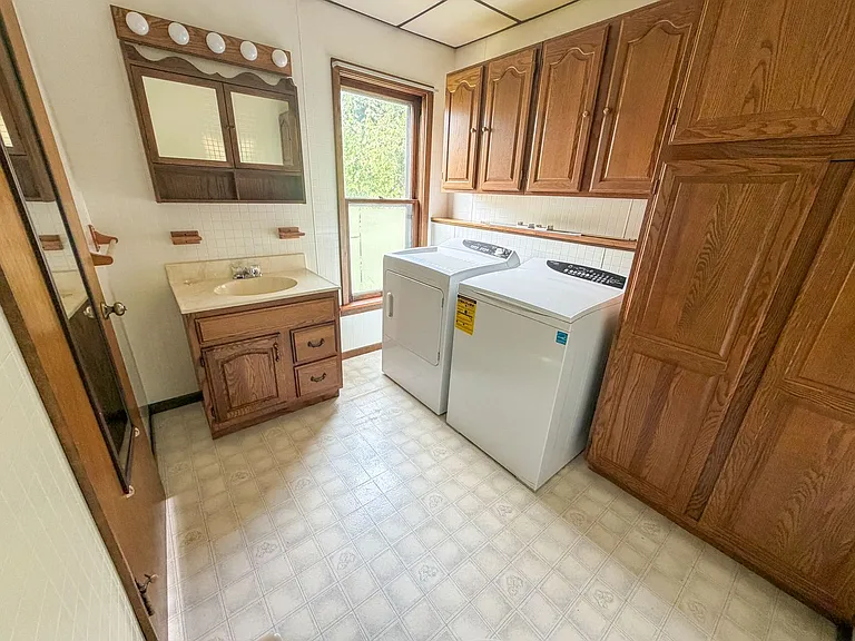609 N Edmunds St — Photo 7