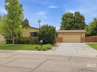 8315 W Valley View Dr, Boise, ID 83704
