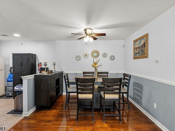 3rd image of 123 Chariot Ct