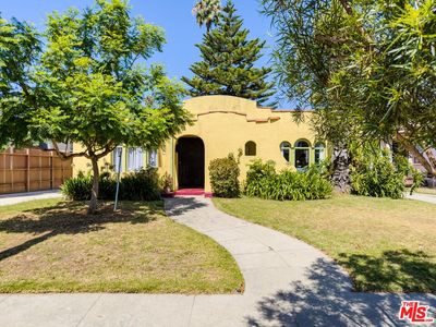 3857 2nd Ave, Los Angeles, CA, 90008