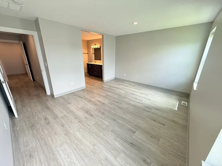 1501 - 1503 North Bell Street — Photo 38