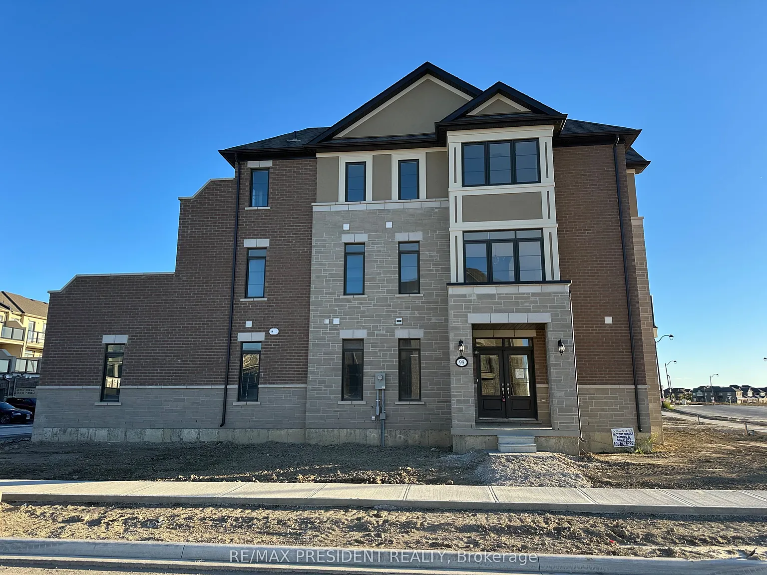 3 bed, $3,200 — Photo 1