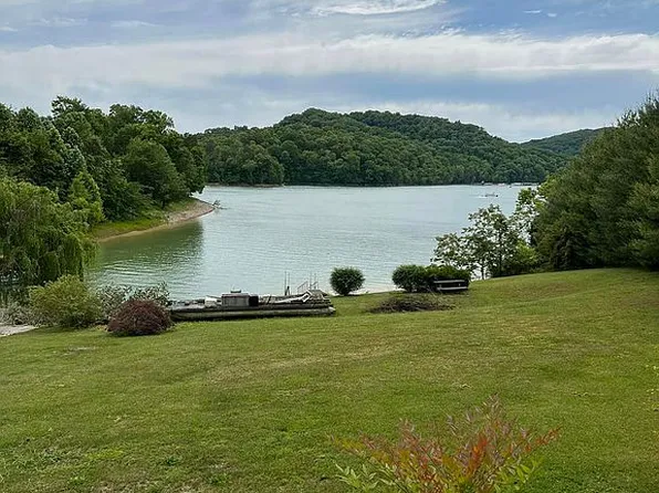 194 Shelly Dr, Sharps Chapel, TN 37866