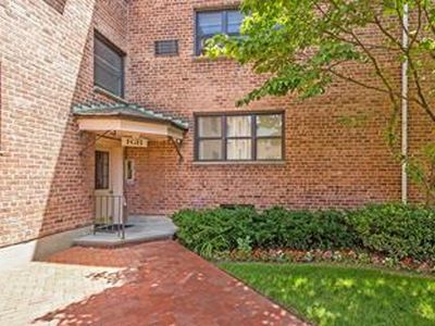 15 Beach Rd APT 3G, Great Neck, NY, 11023