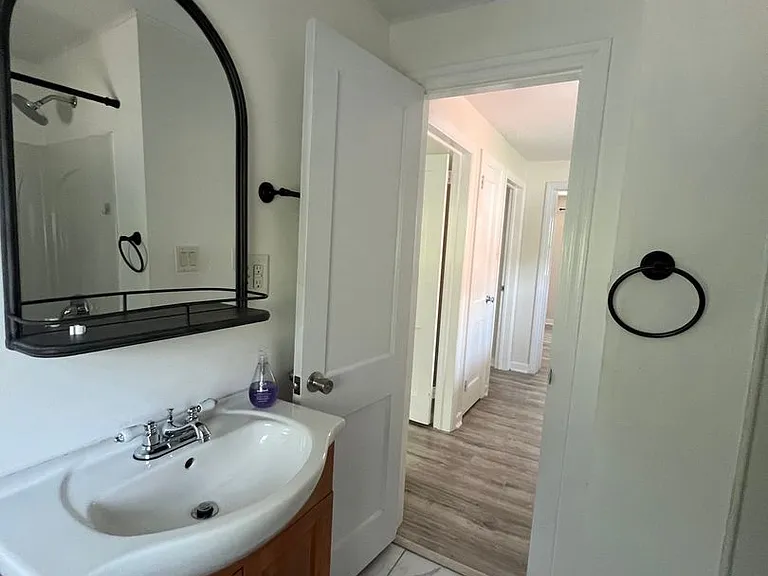 851 Fountain Ave — Photo 14