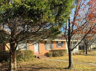1411 Eisenhower St, Lumberton, NC 28358