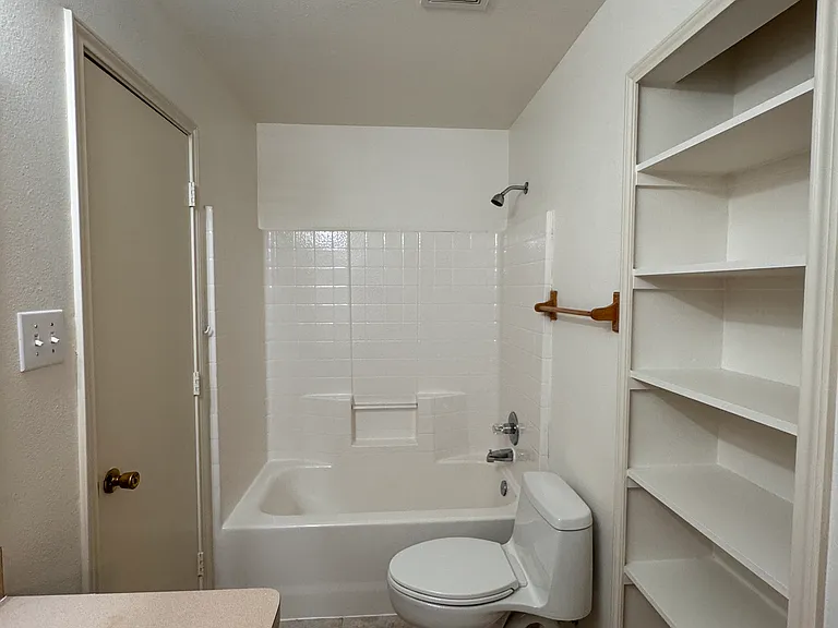 414 N Jackson Ave #A — Photo 26