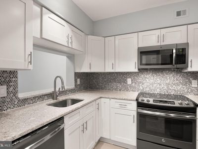 1805 Crystal Dr APT 215S, Arlington, VA, 22202