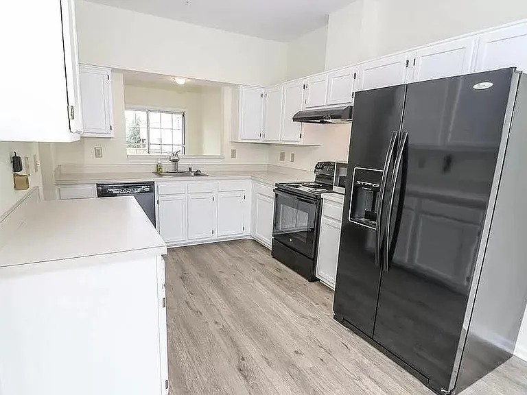 2305 Montauk Dr — Photo 6