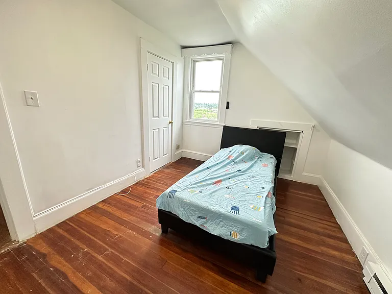 76 Faywood Ave #2UP — Photo 4