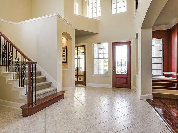 4th image of 3116 Summerfield Dr