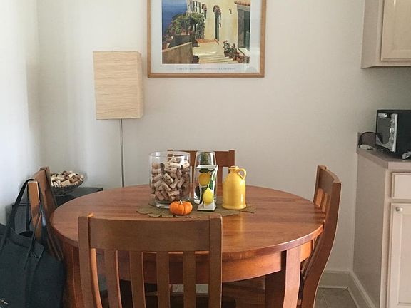 DIning Area in Kitchen