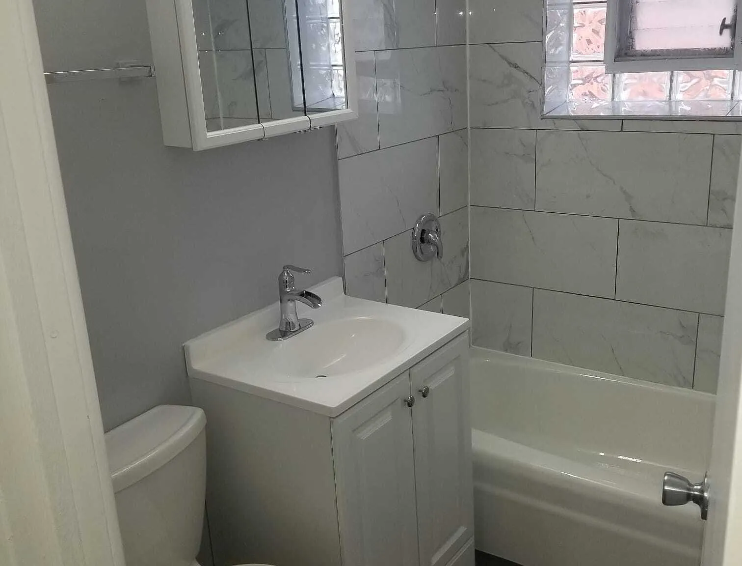 10220 Ridgeland Ave - C6 -... — Photo 2