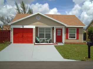 11212 S Terradas Ln, Boca Raton, FL 33428