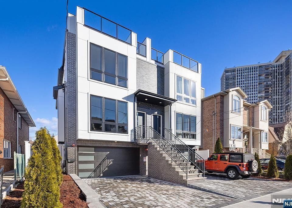 1st image of 227 Wayne Ave #227A