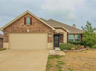 724 Daughters Dr, Burleson, TX 76028