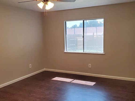 4th image of 4042 Bristlecone Ln
