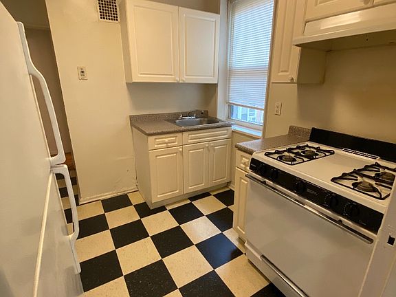 3rd image of 4 Barker Ave #5J