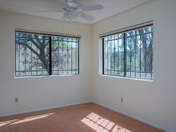 4th image of 5228 N Paseo Del Arenal