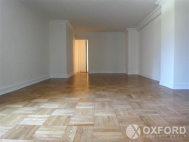 2nd image of 200 E 71st St APT 6L