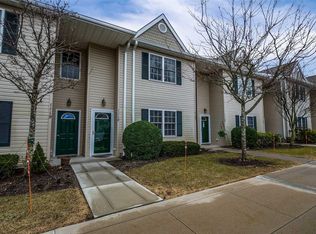 1118 Savoy Dr, Melville, NY 11747
