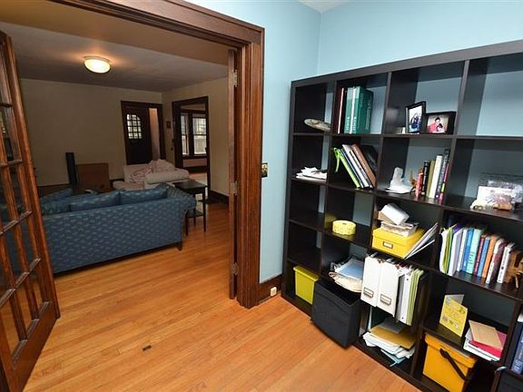 5th image of 1319 S Forest Ave